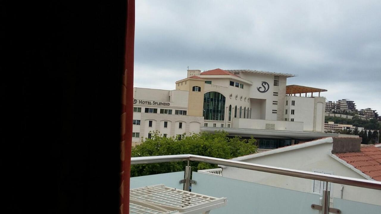 Apartmani Becici Oda fotoğraf