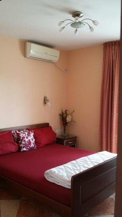 Apartmani Becici Oda fotoğraf