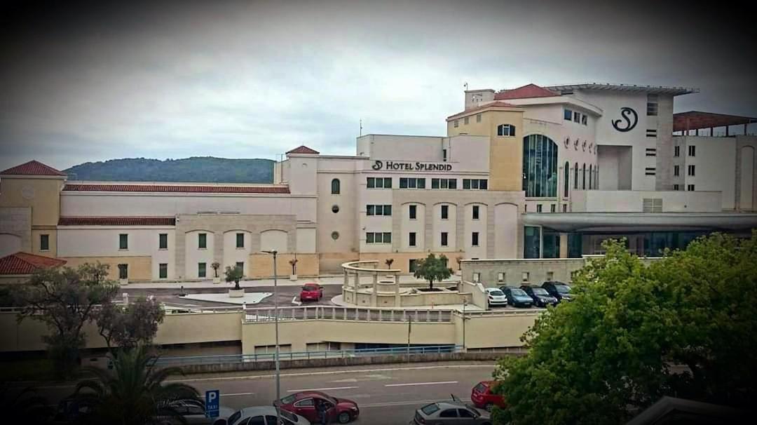 Apartmani Becici Oda fotoğraf
