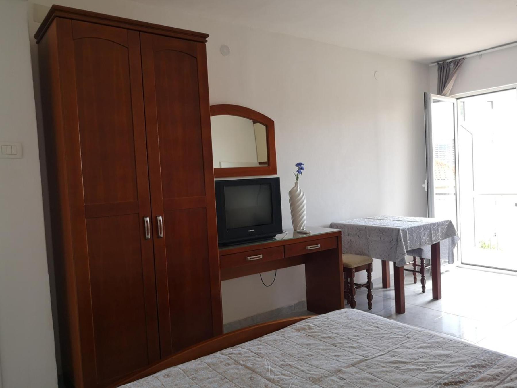 Apartmani Becici Oda fotoğraf