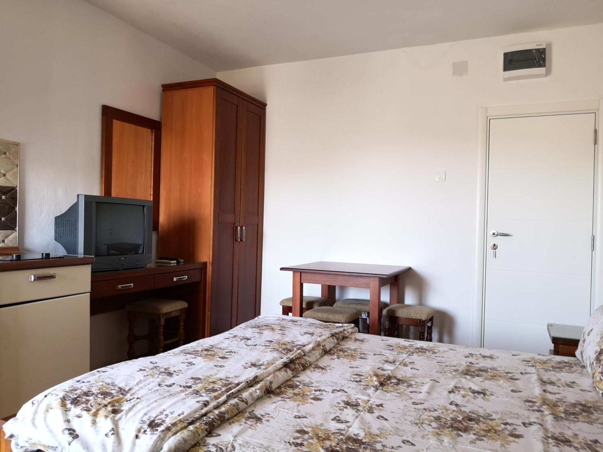 Apartmani Becici Oda fotoğraf