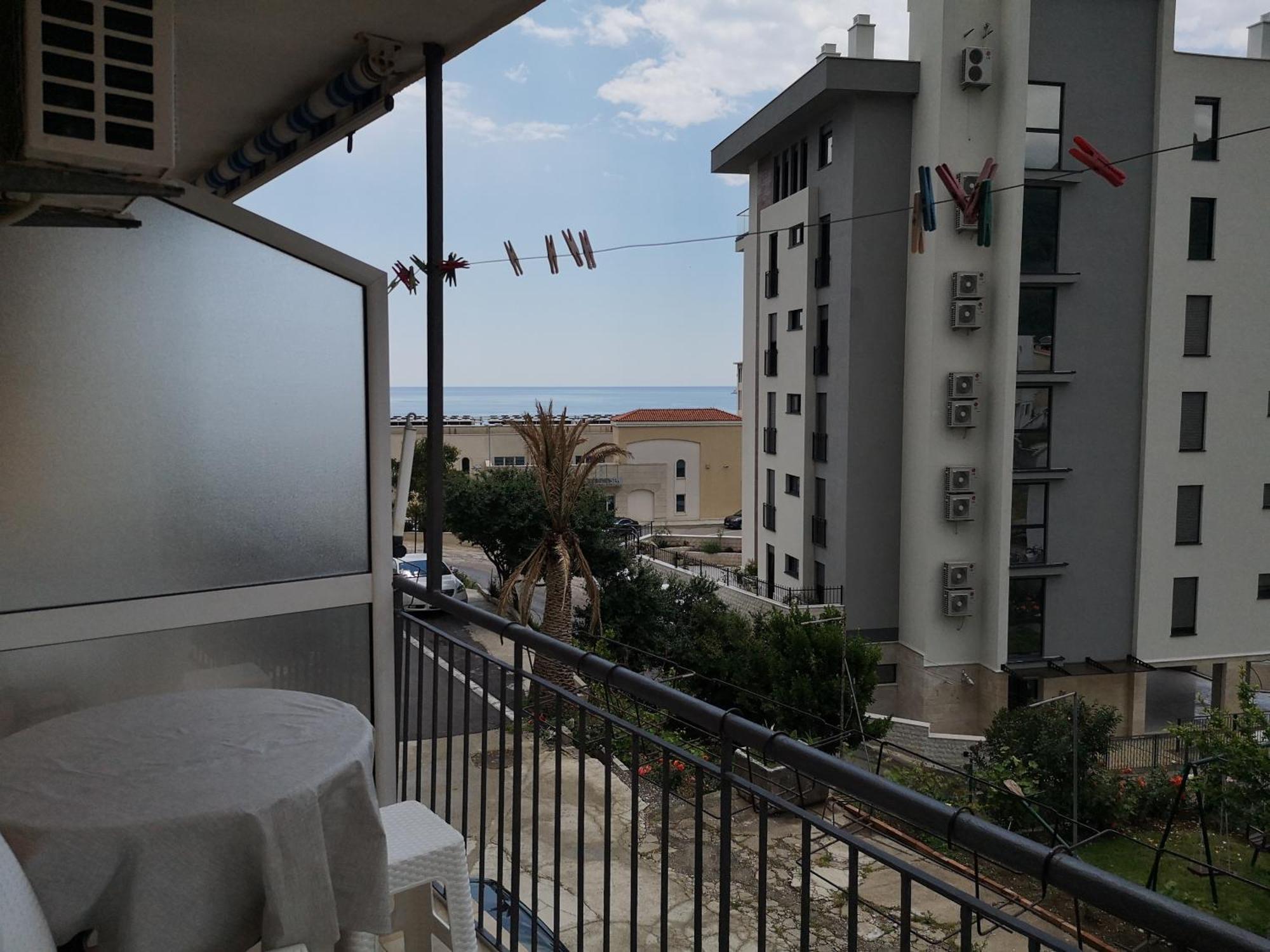 Apartmani Becici Oda fotoğraf